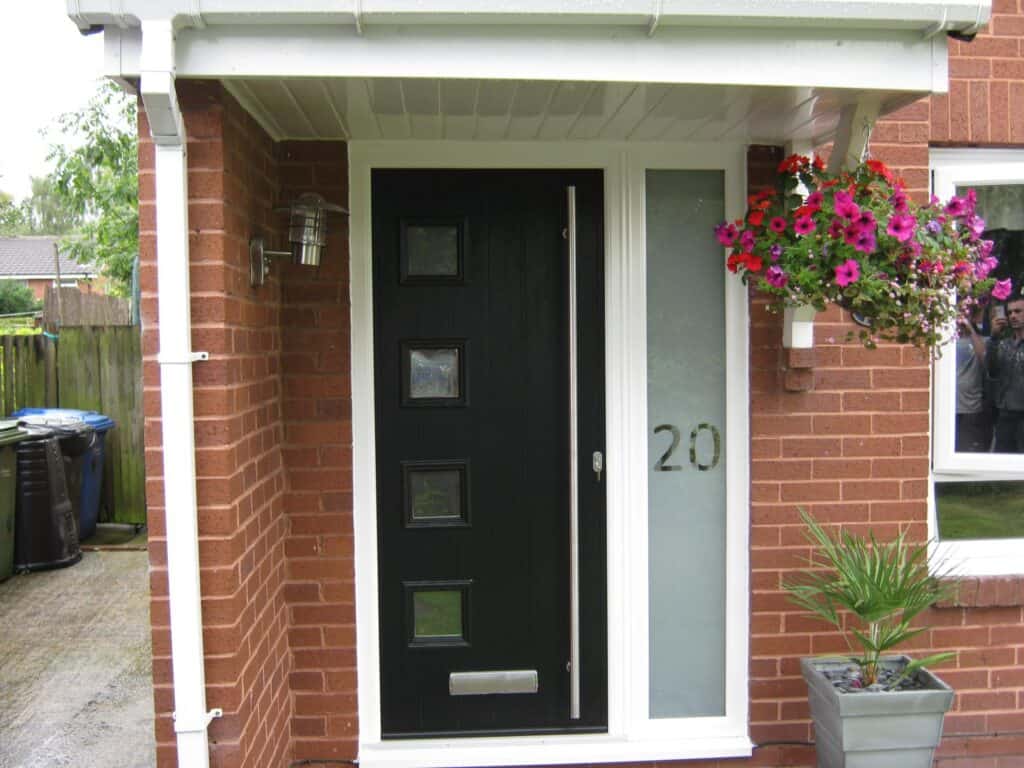 timber solidor in black